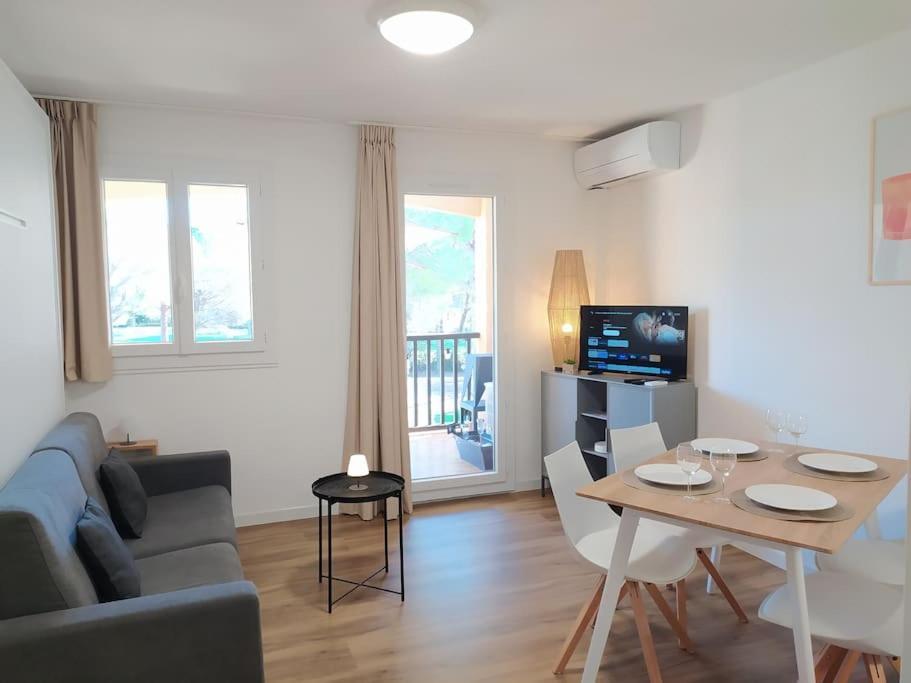 Ideal Saint Raphael Piscine Clim Parking Apartment Exterior photo