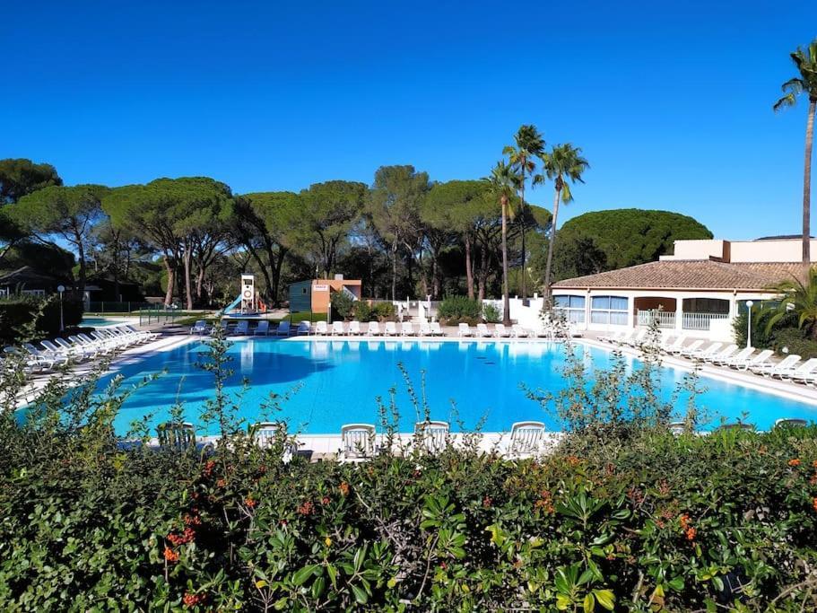 Ideal Saint Raphael Piscine Clim Parking Apartment Exterior photo